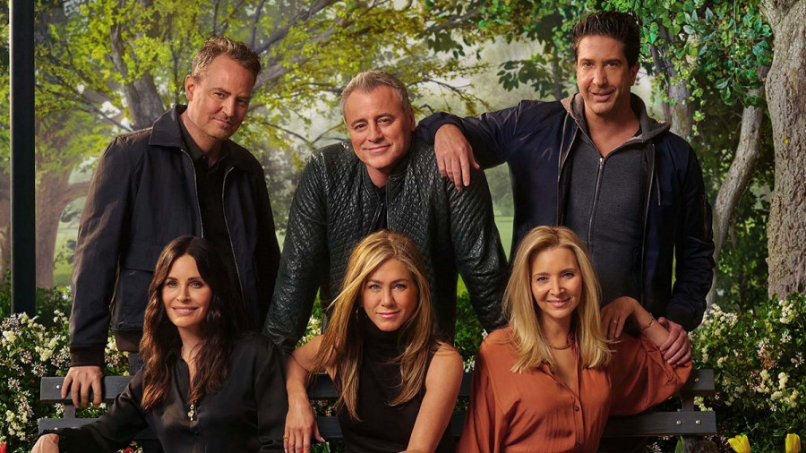 Άνιστον: Η επανένωση των Friends είναι σαν την επιστροφή "σε μια οικογένεια"
