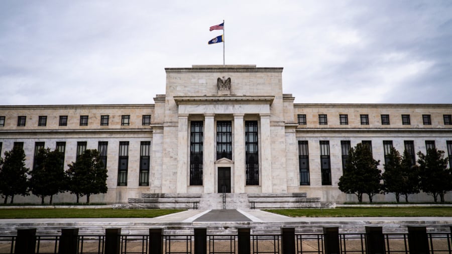 Αξιωματούχοι της Fed στέλνουν «σήμα» για μικρότερες αυξήσεις επιτοκίων