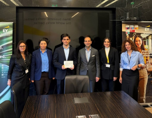 EY Ελλάδος και ΟΠΑ επεκτείνουν τη συνεργασία τους για την επαγγελματική αποκατάσταση αριστούχων