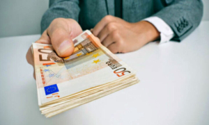 Καταβλήθηκαν €2,8 εκατ. σε καταρτιζόμενους προγραμμάτων ΛΑΕΚ