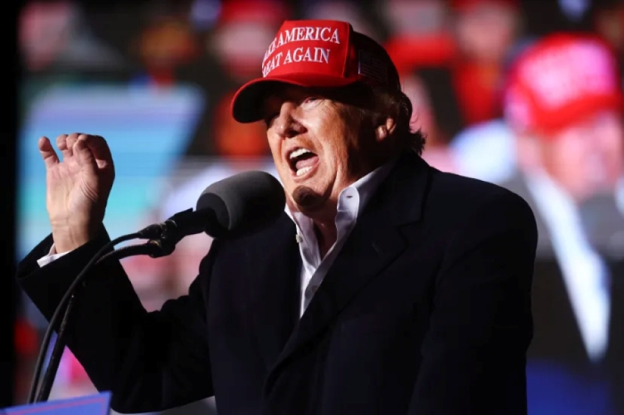 Τραμπ: "Είναι κρίμα που δεν επιτρέπεται να διεκδικήσω τρίτη θητεία"