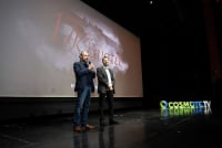 «17 Κλωστές»: Λαμπερή πρεμιέρα για τη νέα σειρά μυθοπλασίας της COSMOTE TV