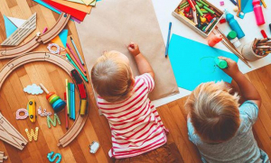 Προσχολική ηλικία: Τι προβλέπει το πρόγραμμα «Κυψέλη» του υπουργείου Εργασίας