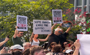 Συγκεντρώσεις διαμαρτυρίας σε όλο τον κόσμο για τα Τέμπη