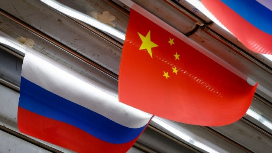 Oι κρατικές πετρελαϊκές εταιρείες της Κίνας αναστέλλουν τις αγορές ρωσικού πετρελαίου λόγω των κυρώσεων (Reuters)