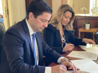 Μνημόνιο συνεργασίας μεταξύ του ΕΚΠΑ και της Επιτροπής Κεφαλαιαγοράς