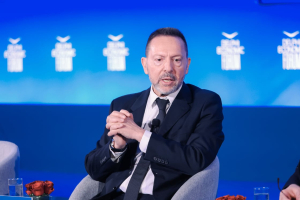 Στουρνάρας: "Μπορώ να κοιμάμαι τα βράδια, χωρίς να ανησυχώ για δημοσιονομική αστάθεια"