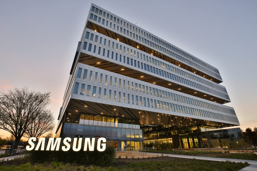 Samsung: Επενδύει 1 δισ. δολάρια στην υποδομή τεχνητής νοημοσύνης της Helix