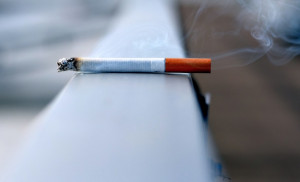 Έρευνα Marc: Το 27,2% των καπνιστών καπνίζουν περισσότερο στο lockdown