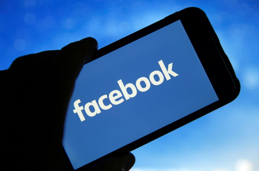 Facebook: Θα δώσει περισσότερα από 1 δισ. δολάρια σε δημιουργούς περιεχομένου