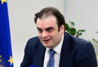 Κ. Πιερρακάκης: Δωρεάν αναλήψεις από ATM με καθαρές αποφάσεις