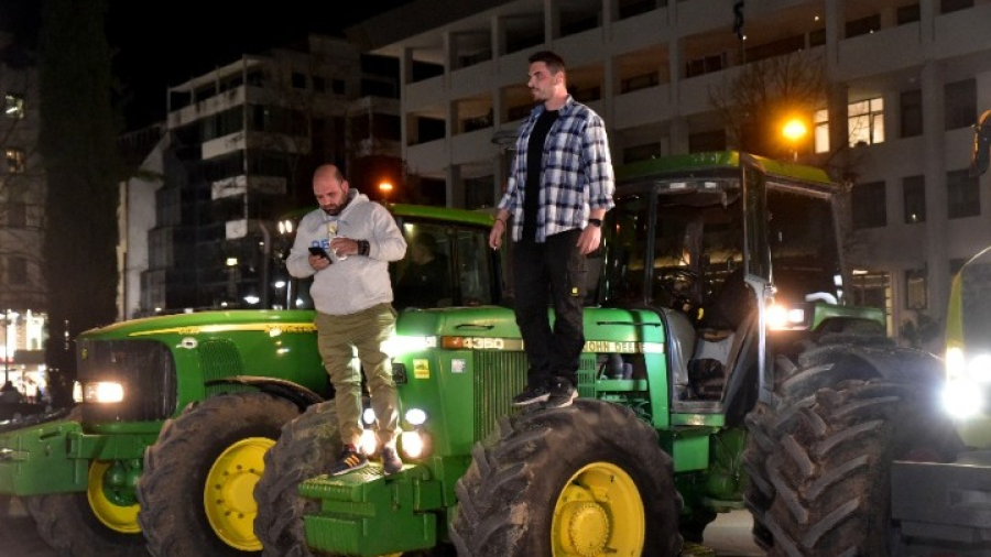 Αγρότες: Κλιμακώνουν τις κινητοποιήσεις, με το "βλέμμα" στη συνάντηση με τον πρωθυπουργό