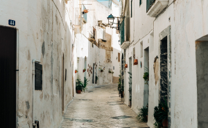 Χωριό της Σικελίας ετοιμάζεται να δημοπρατήσει 20 σπίτια με μόλις 2 ευρώ το καθένα