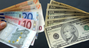 Το ευρώ υποχωρεί 0,06%, στα 1,0589 δολάρια