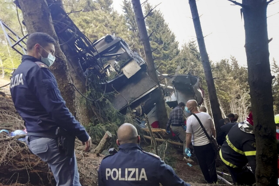 Ιταλία: 14 νεκροί από πτώση καμπίνας τελεφερίκ κοντά στη λίμνη Ματζόρε