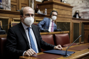 Χατζηδάκης: Δεν καταργείται το 8ωρο και οι συλλογικές συμβάσεις εργασίας