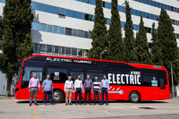 Σαρακάκης: Παρέδωσε το Πρώτο Υβριδικό Λεωφορείο για αστική συγκοινωνία στην Ελλάδα