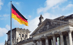 Γερμανία: Υποχώρηση της βιομηχανικής παραγωγής και τον Ιούλιο
