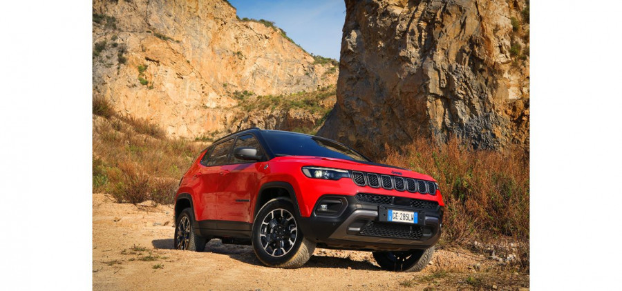 Νέο Jeep Compass: Born to surprise!