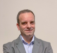 Βασίλης Χατζίκος: Αναλαμβάνει επικεφαλής της Siemens Ελλάδoς