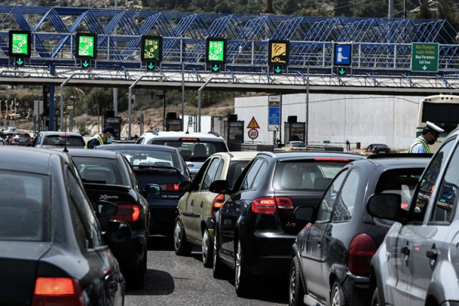 Σε ισχύ αυξημένα μέτρα της Τροχαίας σε όλη την επικράτεια