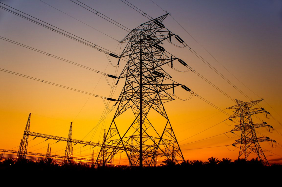 Bloomberg: Έρχονται τιμές - ρεκόρ για το ηλεκτρικό ρεύμα το 2023