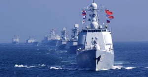 Το Πεκίνο απειλεί με «τακτικά» στρατιωτικά γυμνάσια στα στενά της Ταϊβάν