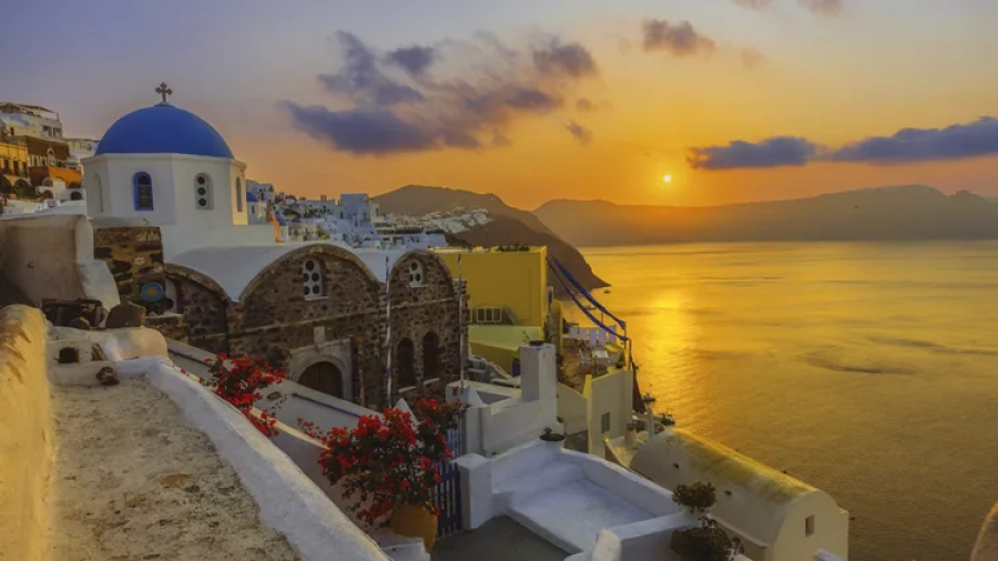ΕΟΤ: Στις πρώτες θέσεις ξανά η Ελλάδα και η Σαντορίνη στα τουριστικά Leisure Lifestyle Awards 2026