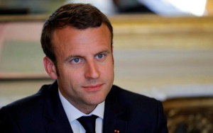Δημοσκόπηση στη Γαλλία δίνει προβάδισμα στον Εμανουέλ Μακρόν
