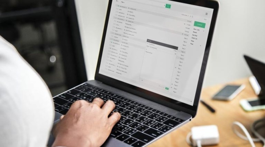 Ηλεκτρονικές απάτες που σχετίζονται με επιδόματα και εφορία - Τι να προσέχουν οι πολίτες