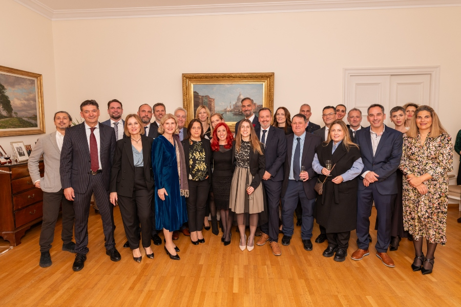 UCB Ελλάδας: Ο Λεωνίδας Ισσόπουλος τιμήθηκε με τον βαθμό του Αξιωματικού του Τάγματος του Στέμματος του Βελγίου