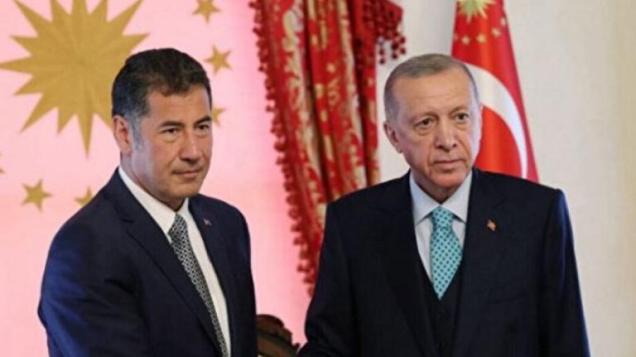 Τουρκία: Ο εθνικιστής Σινάν Ογάν στηρίζει Ερντογάν στο β' γύρο των προεδρικών