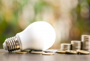 Euractiv: Η Κομισιόν θα προτείνει «υποχρεωτική» εξοικονόμηση ενέργειας 5%