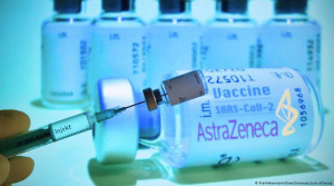 Καθησυχαστική η Βρετανία για το εμβόλιο της AstraZeneca