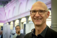 Deutsche Telekom - Χέντγκες: Η Ελλάδα έχει ρέντα - Πράξαμε καλά που διπλασιάσαμε τις επενδύσεις