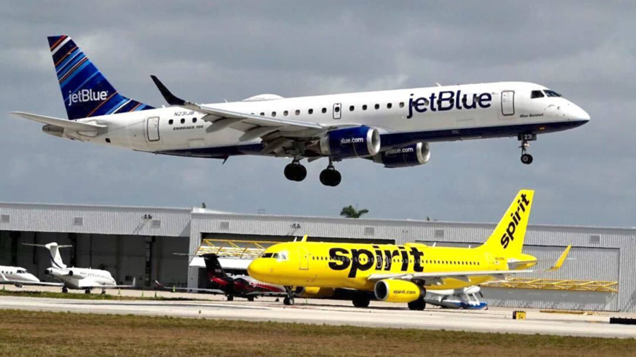 Πωλείται η Spirit Airlines στην JetBlue