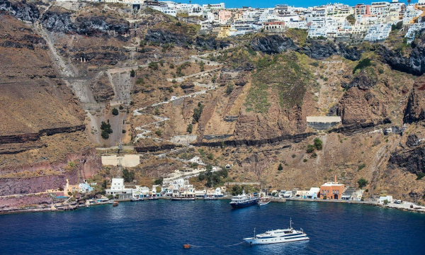 Σαντορίνη: Προληπτικά μέτρα στα λιμάνια λόγω της τρέχουσας σεισμικής δραστηριότητας