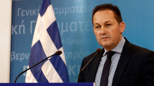 Πέτσας: Ο κ. Τσίπρας προσπαθεί να “τσαλαβουτά”, όπου νομίζει ότι υπάρχει μία δυσαρέσκεια
