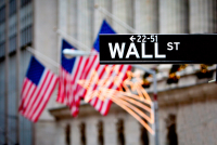 Μικτά τα πρόσημα στην Wall Street στην επάνοδο από το Πάσχα των Καθολικών