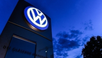 Volkswagen: Λειτουργικά κέρδη μόλις στο 1% αναμένει για το τρέχον έτος ο όμιλος - Πτώση της μετοχής