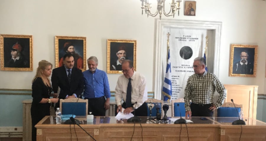 Περιφέρεια Πελοποννήσου: Υπογραφή σύμβασης με την κοινοπραξία SingularLogic - Space Hellas - Top Vision