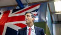 Βρετανία: Ο Σούνακ εξετάζει «πάγωμα» της βοήθειας προς ξένες χώρες για άλλα δύο χρόνια