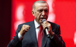 Τουρκία: Νίκη Ερντογάν δείχνουν τα πρώτα αποτελέσματα