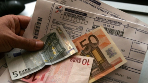 Μειωμένα τα τιμολόγια ρεύματος για τον Ιούνιο - Οι τιμές που ανακοίνωσαν οι πάροχοι