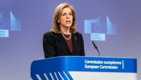 Κυριακίδου: Τα κράτη - μέλη να επικεντρωθούν στον εμβολιασμό του πληθυσμού