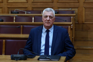 Μυλωνάκης: Δίναμε 500 ευρώ μαύρα στο κόμμα