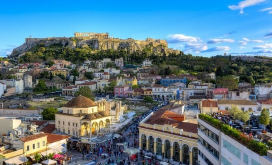 Τι αλλάζει στις άδειες για εστιατόρια, καφετέριες θέατρα στο δήμο Αθηναίων
