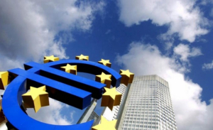 ΕΚΤ: Πληθαίνουν οι φωνές που ζητούν αύξηση των επιτοκίων