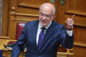 Γ.Φλωρίδης: «Εφόσον η ΕΥΠ παρακολουθεί νόμιμα γιατί πρέπει να παρακολουθεί παράνομα τους ίδιους;»