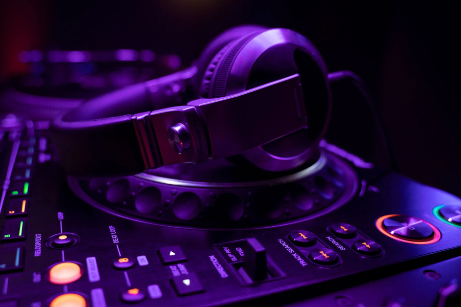 Οι DJs με το επιχειρηματικό DNA